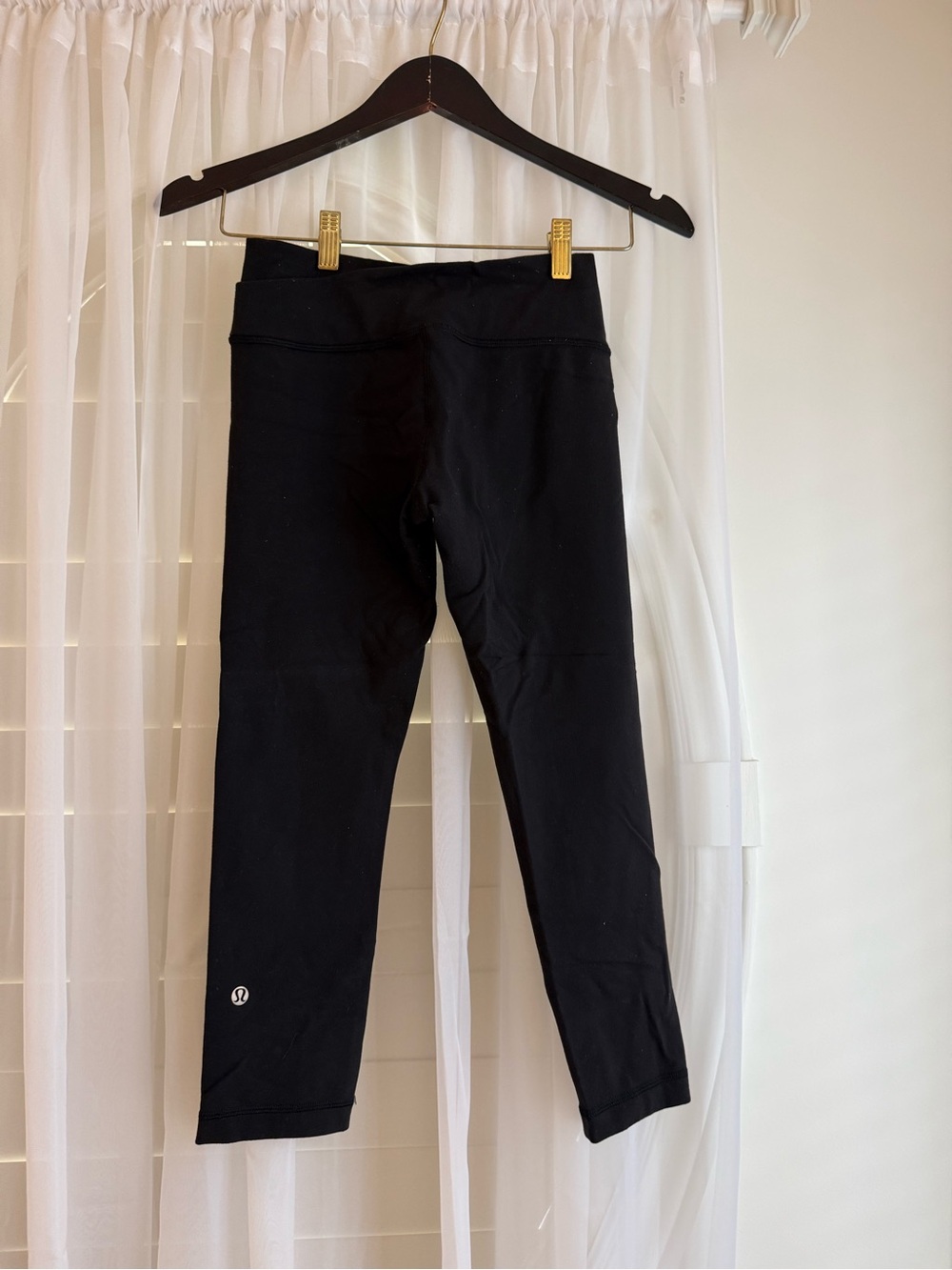 Lululemon black pants